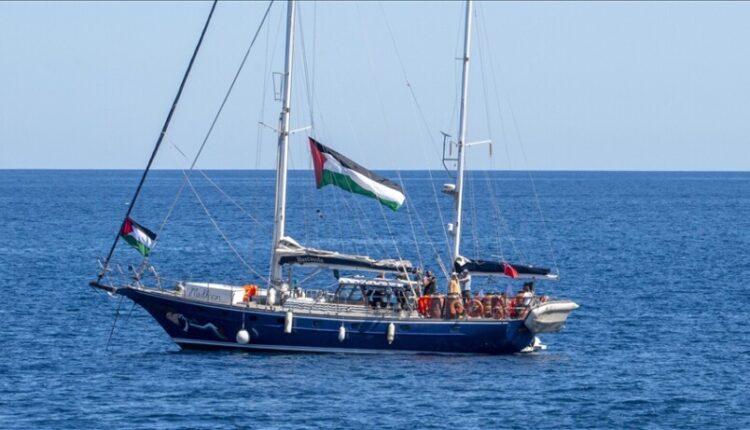 Izraeli do të deportojë 6 aktivistë të tjerë të huaj nga anija me ndihma për Gazën
