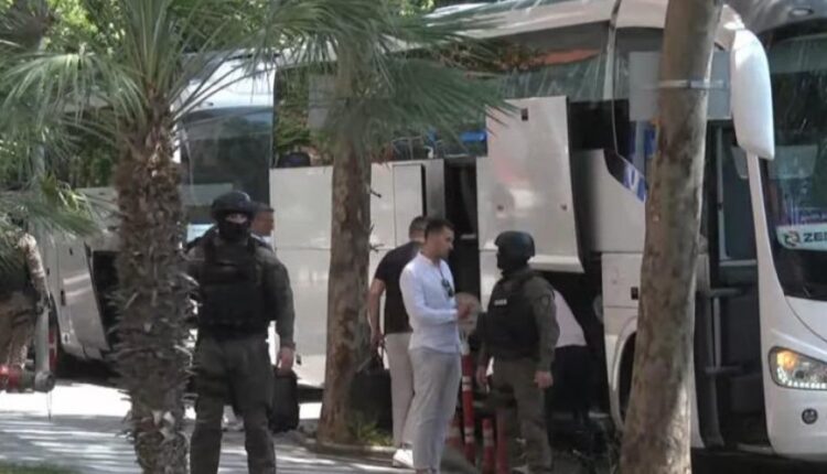 Kombëtarja serbe e futbollit mbërrin në Tiranë! Masa të forta sigurie, i shoqëron RENEA