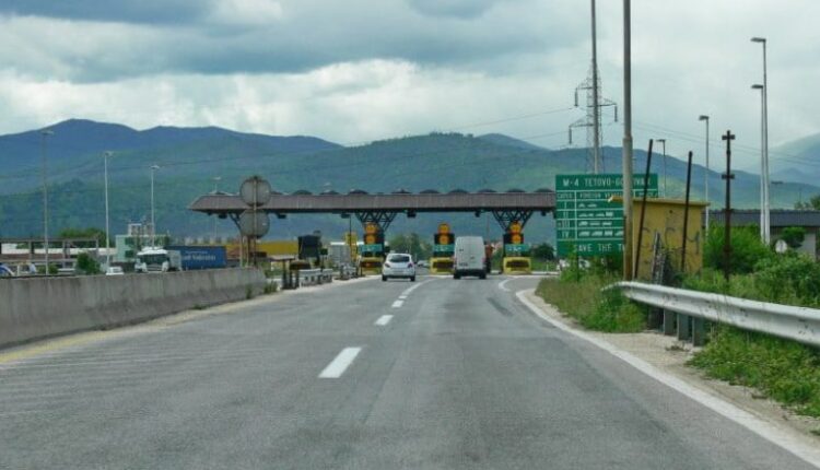 Ndalohet shoferi i cili voziti me 157 km/h në autostradën Tetovë – Gostivar