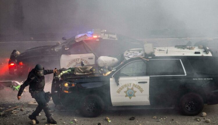 Trump dërgon trupa të tjerë në Los Angeles ndërsa protestat intensifikohen