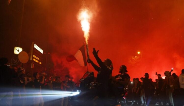 Francë, 2 të vdekur, 500 të arrestuar gjatë festimeve për fitoren e PSG