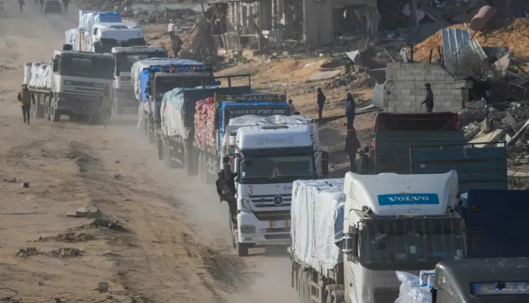 Kamionët me ndihma të OKB-së hyjnë në Gaza
