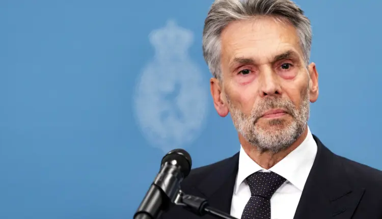 Kryeministri holandez jep dorëheqje