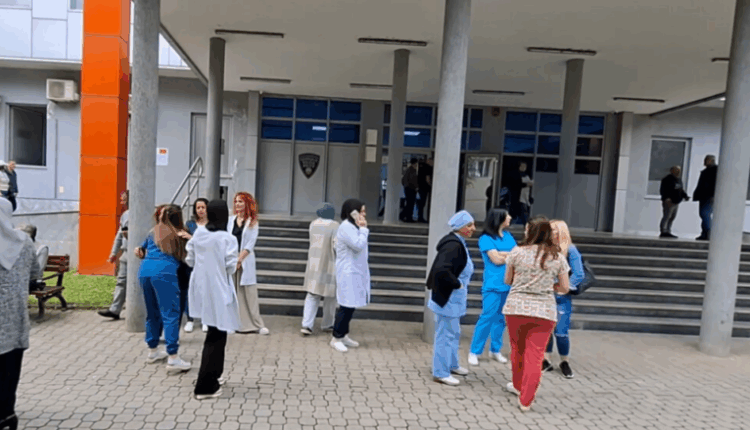 Protestat e infermiereve në Tetovë, kontratat e punës do t’u vazhdohen deri në dhjetor