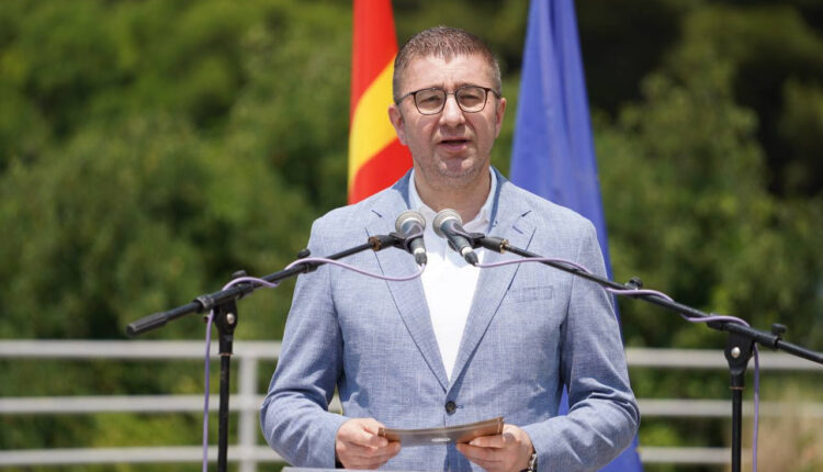 Mickoski: Nga sot është lëshuar në përdorim rruga nga Ohri deri në Shën Naum me vlerë prej 11,7 milionë euro