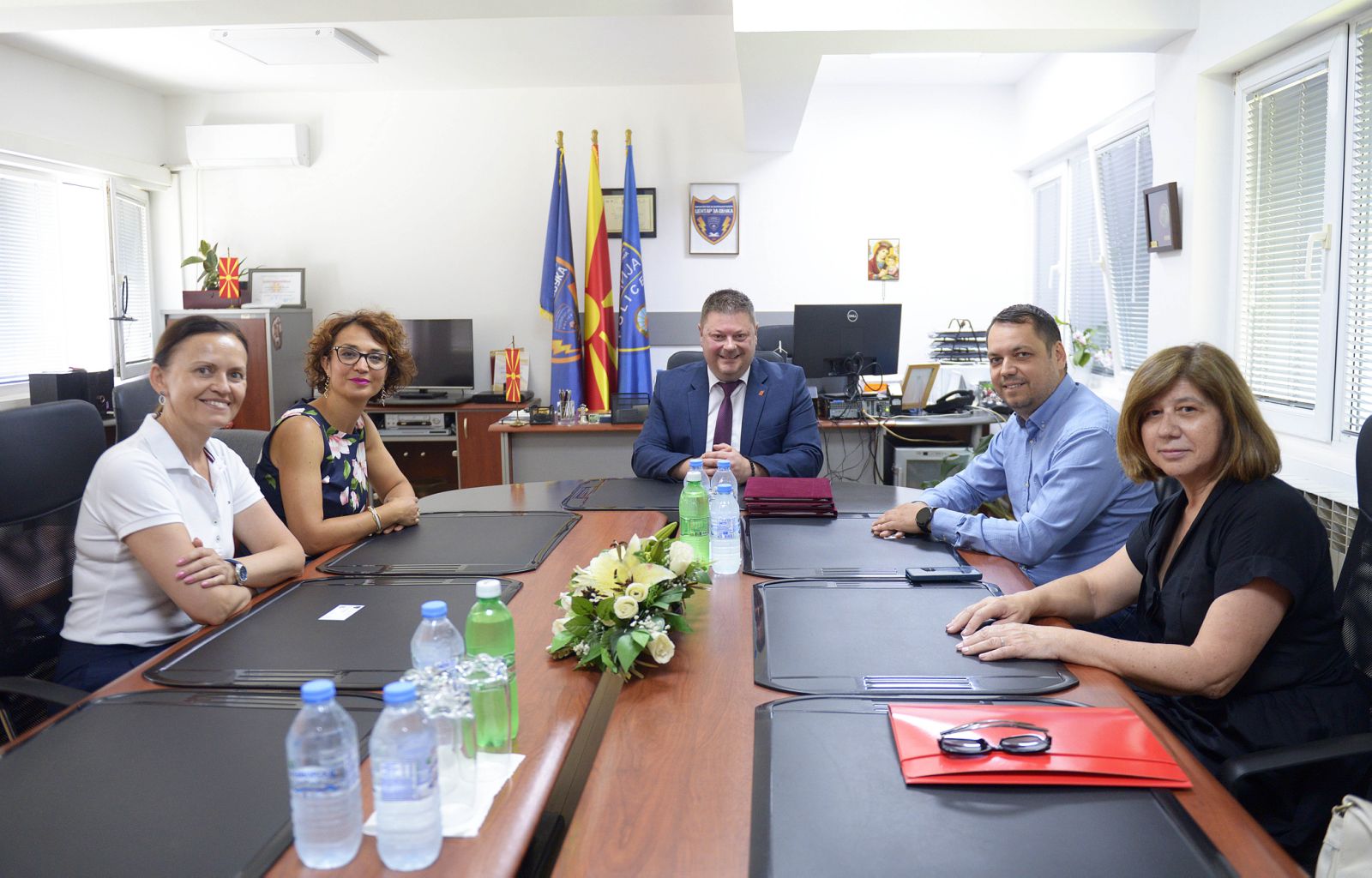 Ministria e Brendshme – Qendra e Trajnimit nënshkroi një memorandum bashkëpunimi me Akademinë e Gjyqtarëve dhe Prokurorëve Publikë dhe Institucionin Publik Institutin për Aktivitete Sociale Shkup