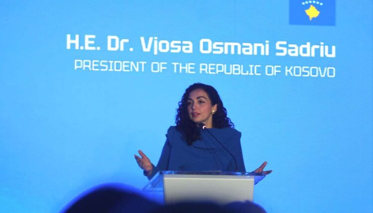 Vjosa Osmani: Në orët më të errëta, gratë na mbajtën gjallë