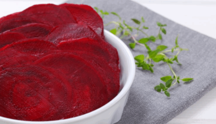 Një gastroenterolog zbuloi se cilat 3 lloje perimesh duhet të hahen për shëndetin e mëlçisë