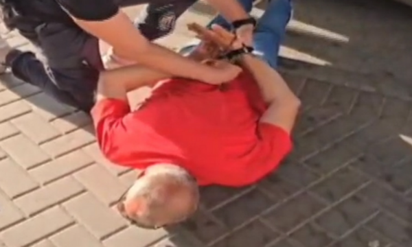 Policia dhe BIA serbe bëjnë shou duke e arrestuar një serb të Shtërpces – e akuzojnë si spiun të shqiptarëve