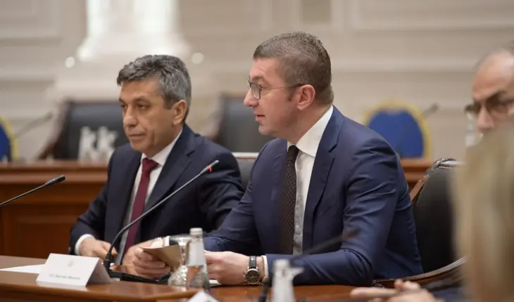 Zbulohet projekti i fshehtë: Parti e re shqiptare me bekimin e Mickoskit dhe Izet Mexhitit?!
