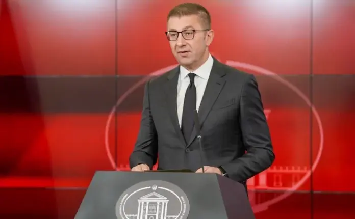 Mickoski: Ministrat e qeverisë do të shkojnë në pushime nga 5-15 gushti
