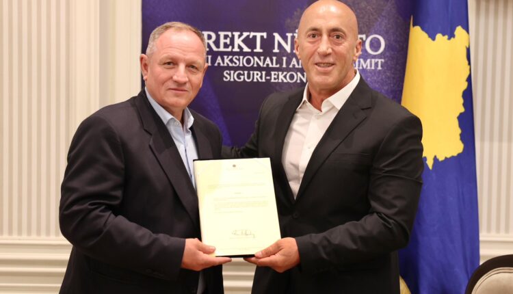 AAK ia merr Fatmir Limajt edhe Enver Hotin, do të jetë kandidat i kësaj partie për Kryetar të Malishevës