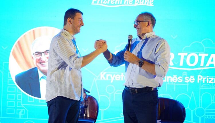 Memli Krasniqi zyrtarizon rikandidimin e Shaqir Totajt për Kryetar të Prizrenit: Me Shaqën, Prizreni është gjithmonë në punë