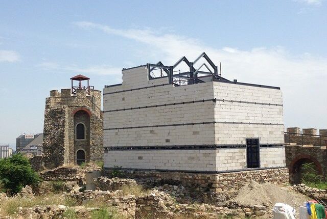 ASH Sela: Rikthehet projekti për falsifikimin e historisë në Kalanë e Shkupit, VLEN miraton në heshtje