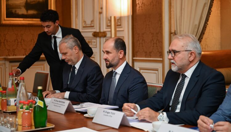 Murtazani në Paris në takim me ministrin i obliguar për Çështje Evropiane në Ministrinë për Evropën dhe Punën e Jashtme të Francës – Benjamin Haddad: Përforcimi i partneritetit francezo-maqedonas dhe integrimi evropian