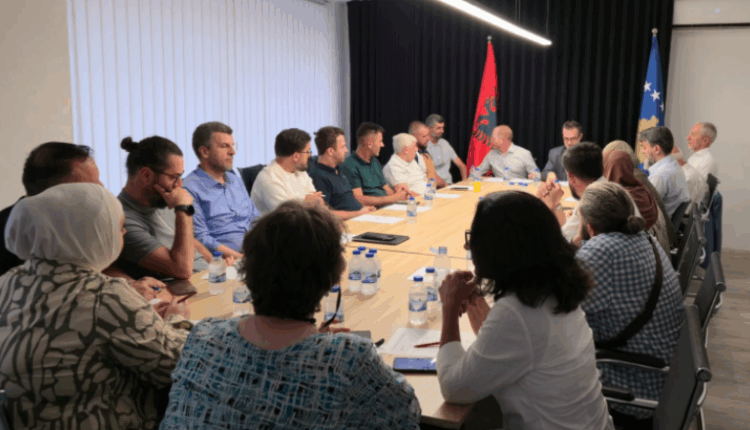 Formohet një parti e re politike në Kosovë