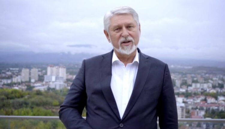 Jakimovski: Të vendosim edhe taksë për diplomat e blera dhe certifikatat e falsifikuara?