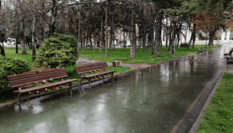 Shi e breshër – Alarm i verdhë lëshohet nga Enti Meteorologjik