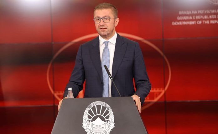 Mickoski: Një numër i madh i eurodeputetëve nuk mbështesin fshirjen e termeve “identiteti maqedonas” dhe “gjuha maqedonase”