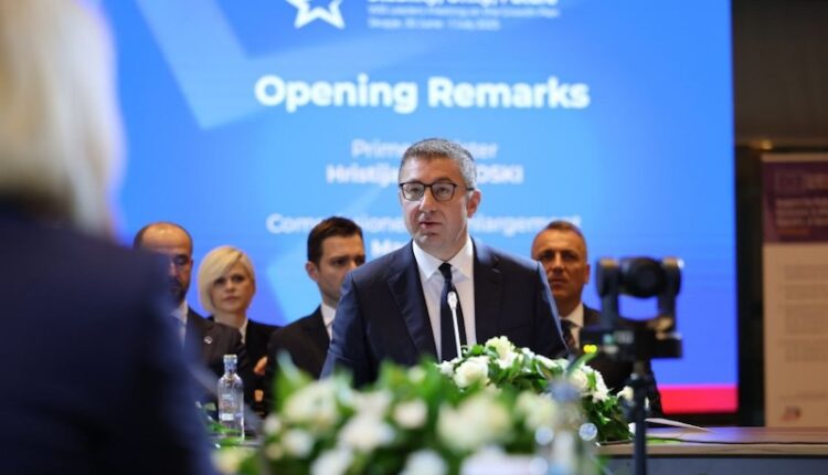 Mickoski: Identiteti maqedonas për mua nuk është vetëm kuzhina, por edhe revolucionarët maqedonas Dellçevi, Gruev dhe Sandanski