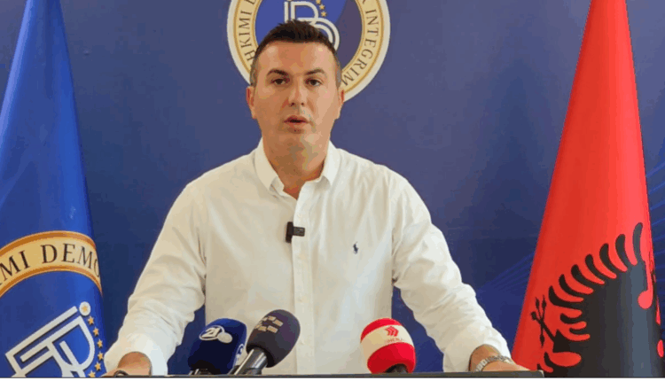 Ademi shpall ofensivën lokale: Fronti Europian do të ketë kandidat për kryetar të Shkupit – FE dhe Taravari bashkojnë forcat për zgjedhjet e tetorit