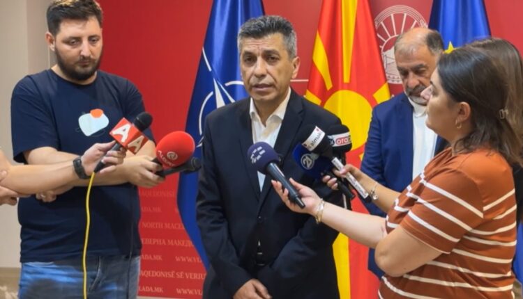 Izet Mexhiti paralajmëron kandidaturën për Komunën e Çairit