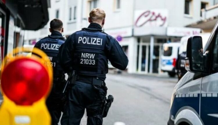 Një i vdekur dhe dy të plagosur, në një sulm me thikë në Mellrichstadt të Gjermanisë