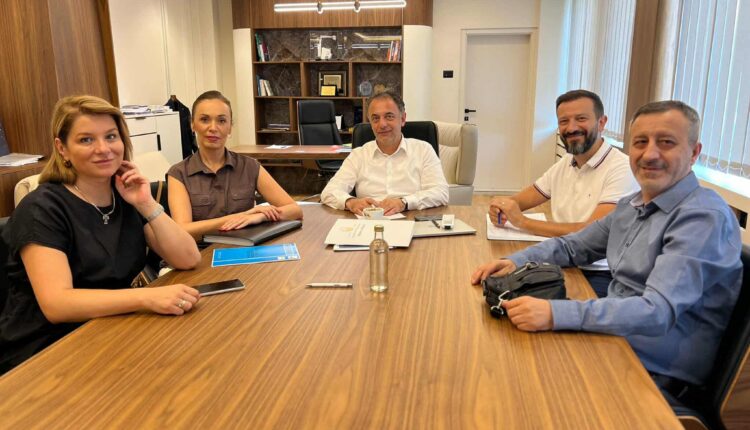 Ministri Aliu realizoi takim me drejtoreshën e Agjencisë për Cilësi dhe Akreditim të Institucioneve Shëndetësore