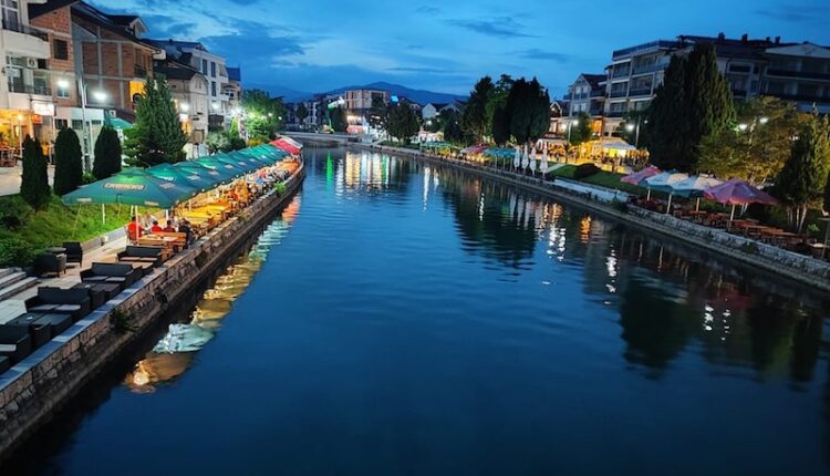 Pse Struga me ofertë dhe çmime më të lira se Ohri?