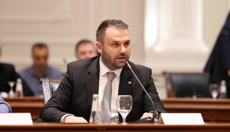 Durmishi: Me investime, punësim dhe zhvillim lokal po luftojme krizen demografike