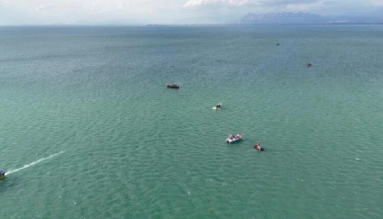 Dha jetën për të shpëtuar dy turistë në Shkodër, vazhdojnë kërkimet për trupin e kapitenit të anijes