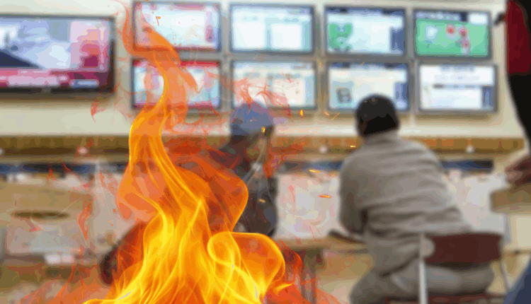 Një burrë nga Kumanova u përpoq t’i vinte flakën një pike bastesh sportive