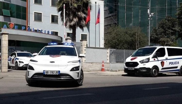 Durrës/ Plagosi rëndë me thikë 70 vjeçarin, arrestohet nga policia autori