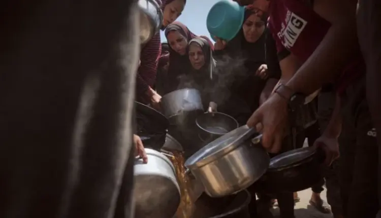 Më shumë se 100 organizata humanitare paralajmërojnë për uri masive në Gazë