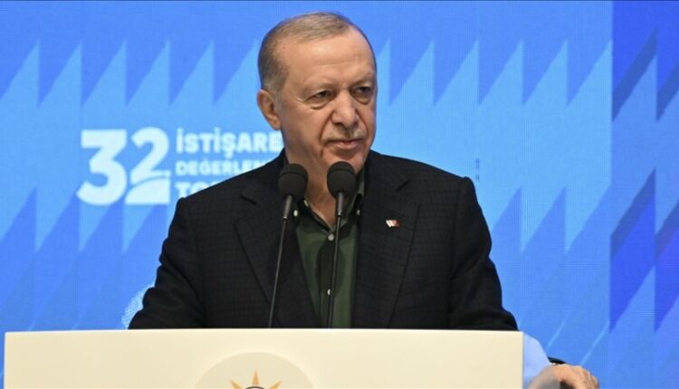 Erdoğan shpall kapitull të ri në historinë e Turqisë ndërsa grupi terrorist PKK dorëzon armët