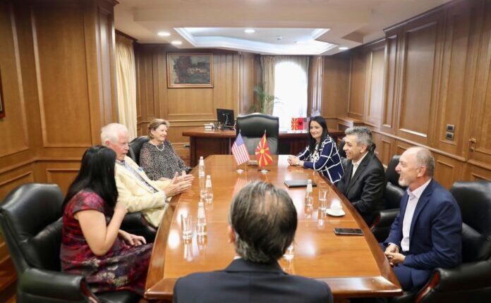 Mexhiti takoi një delegacion nga SHBA: Mbështetja amerikane është e qartë