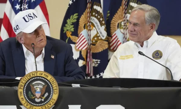 Trump për përmbytjet në Teksas: 135 të vdekur, dhjetëra fëmijë të zhdukur, situatë që nuk e kam parë kurrë
