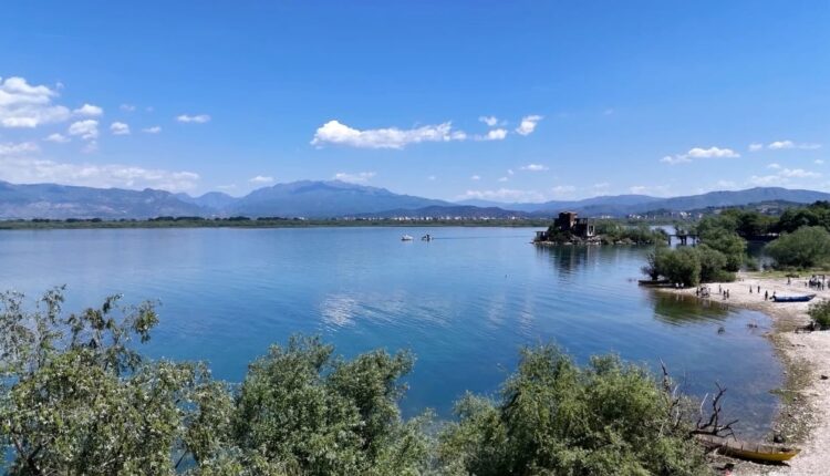 I zhdukur prej disa orësh, nxirret i pajetë trupi i 26-vjeçarit nga Liqeni i Shkodrës
