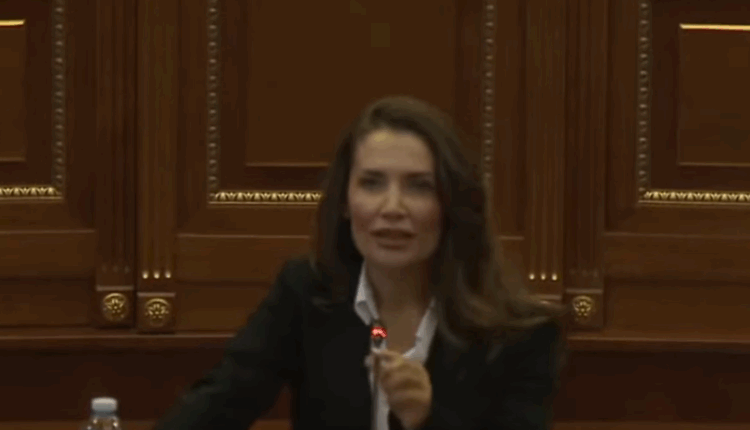 “Ushtroni detyrën paanshmëri”, Dehari kërkon t’i ndalet fjala deputetes së PDK-së