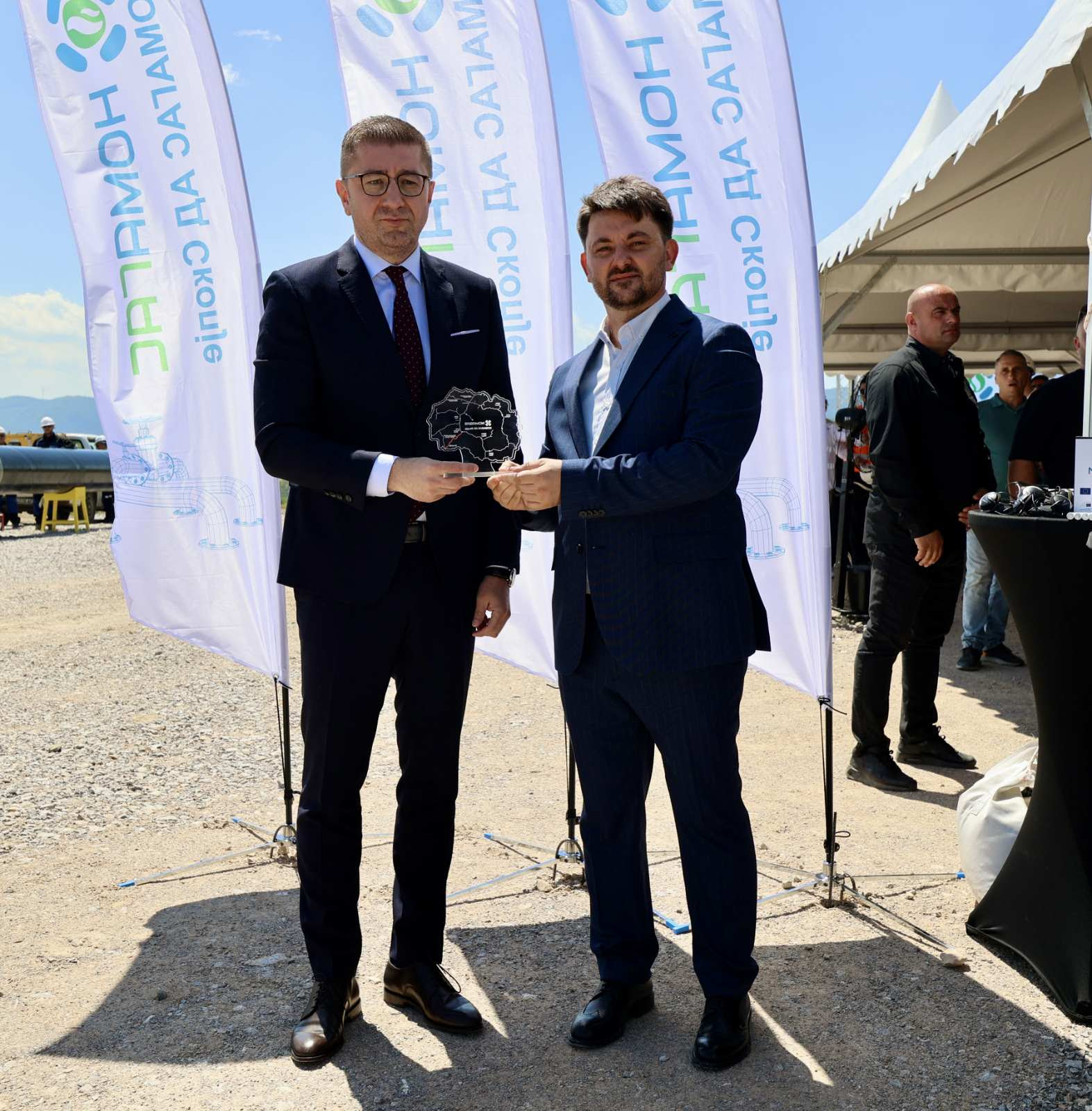 Mickoski: Filloi ndërtimi i interkonektorit gazsjellës me Greqinë me vlerë prej 60 milionë eurosh – po bëhemi një udhëkryq i rëndësishëm energjetik
