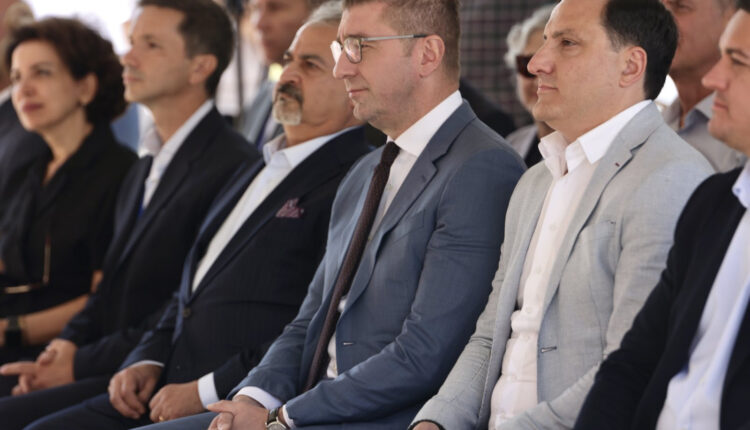 Mickoski: U vu gurthemeli i fabrikës së re të „Çagataj Kabllo“, investim në vlerë prej 6 milionë eurosh dhe 200 vende të reja pune