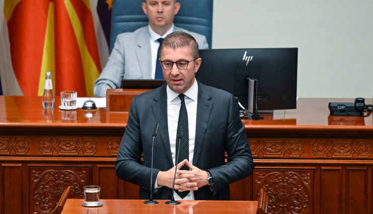 Mickoski: Përmes thirrjes së dytë, kemi 828 projekte të nënshkruara në të gjitha komunat e vendit
