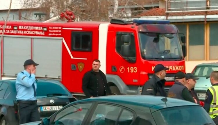 Në qendër të Koçanit ka shpërthyer një zjarr