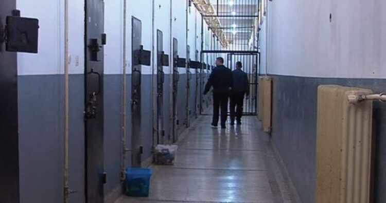 Raporti i SHBA-ve: Në RMV janë vërejtur brutalitet policor ndaj të burgosurve dhe mbrojtje e dobët për refugjatët
