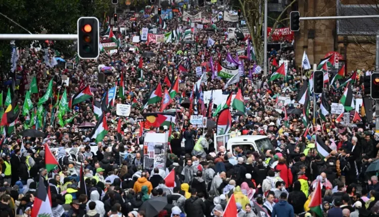 Australi/ Mijëra protestues dalin në rrugët e Sidneit për krizën në Gaza