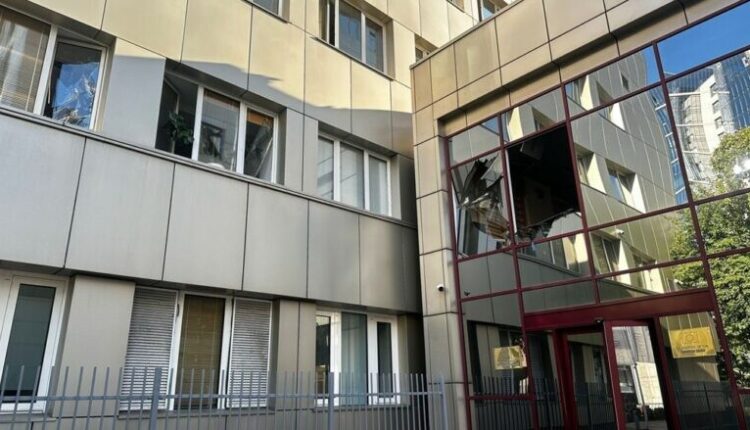 Ndërtesa e delegacionit të BE-së ‘dëmtohet rëndë’ në sulmin rus ndaj Kievit