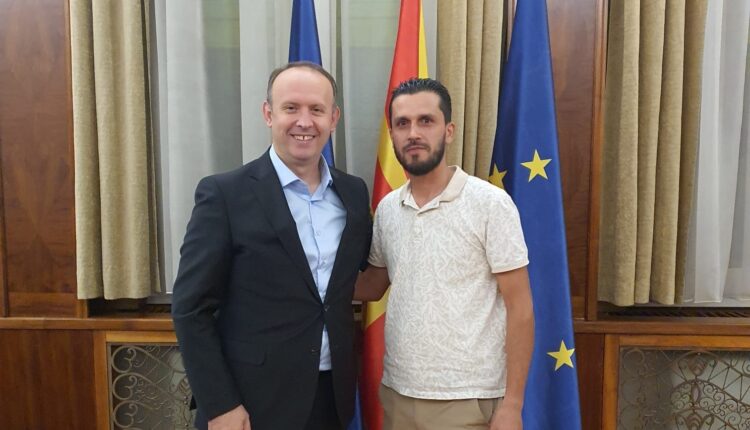 Vazhdon rënimi i VLEN: Pas dhjetë vitesh mund, Zeqirja Ibrahimi braktiset nga Luboteni, ja arsyet e kryetarit të nëndegës Sabar Mustafa