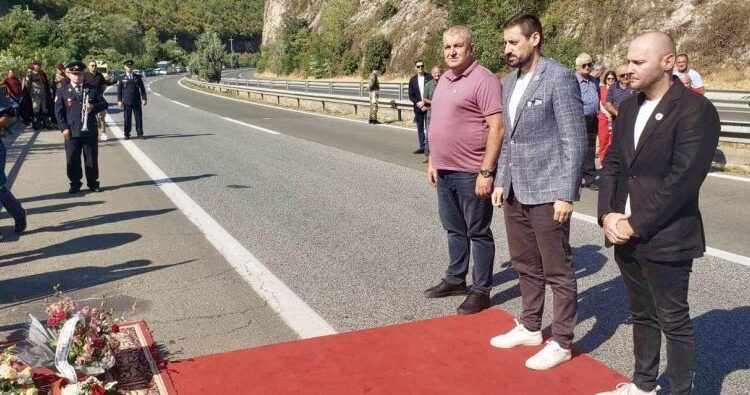 Petar Bogojevski i quan ushtarët e UÇK-së, banda terroriste