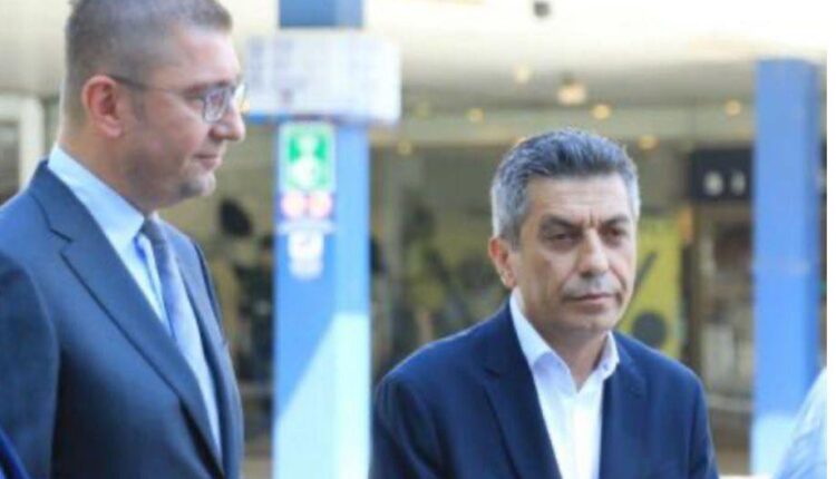 Blerim Bexheti me tone të ashpra ndaj Izet Mexhitit: Heshtni për UÇK-në, ndërsa ia puthni dorën padronit tuaj