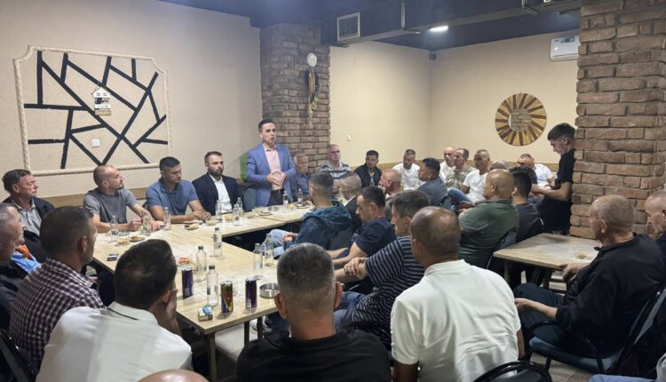 Reçica e Vogël i kthen shpinën Bilall Kasamit (FOTO)